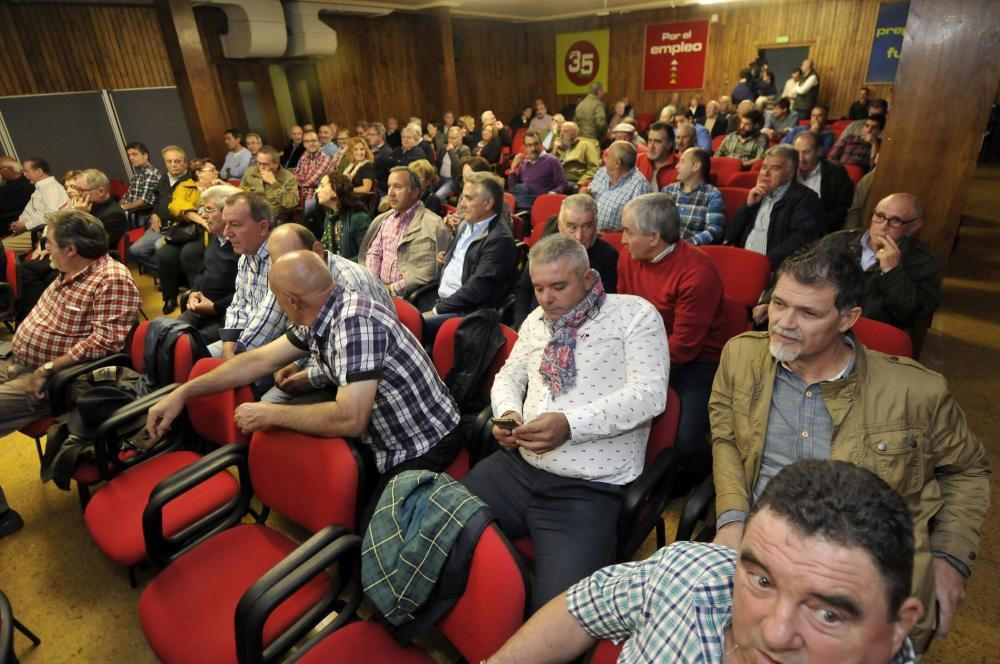 Asamblea del PSOE en la Casa del Pueblo de Mieres