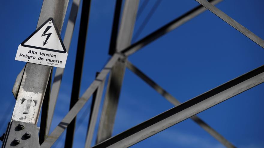 Otro r&eacute;cord del precio de la luz: el martes subir&aacute; hasta los 130,53 euros