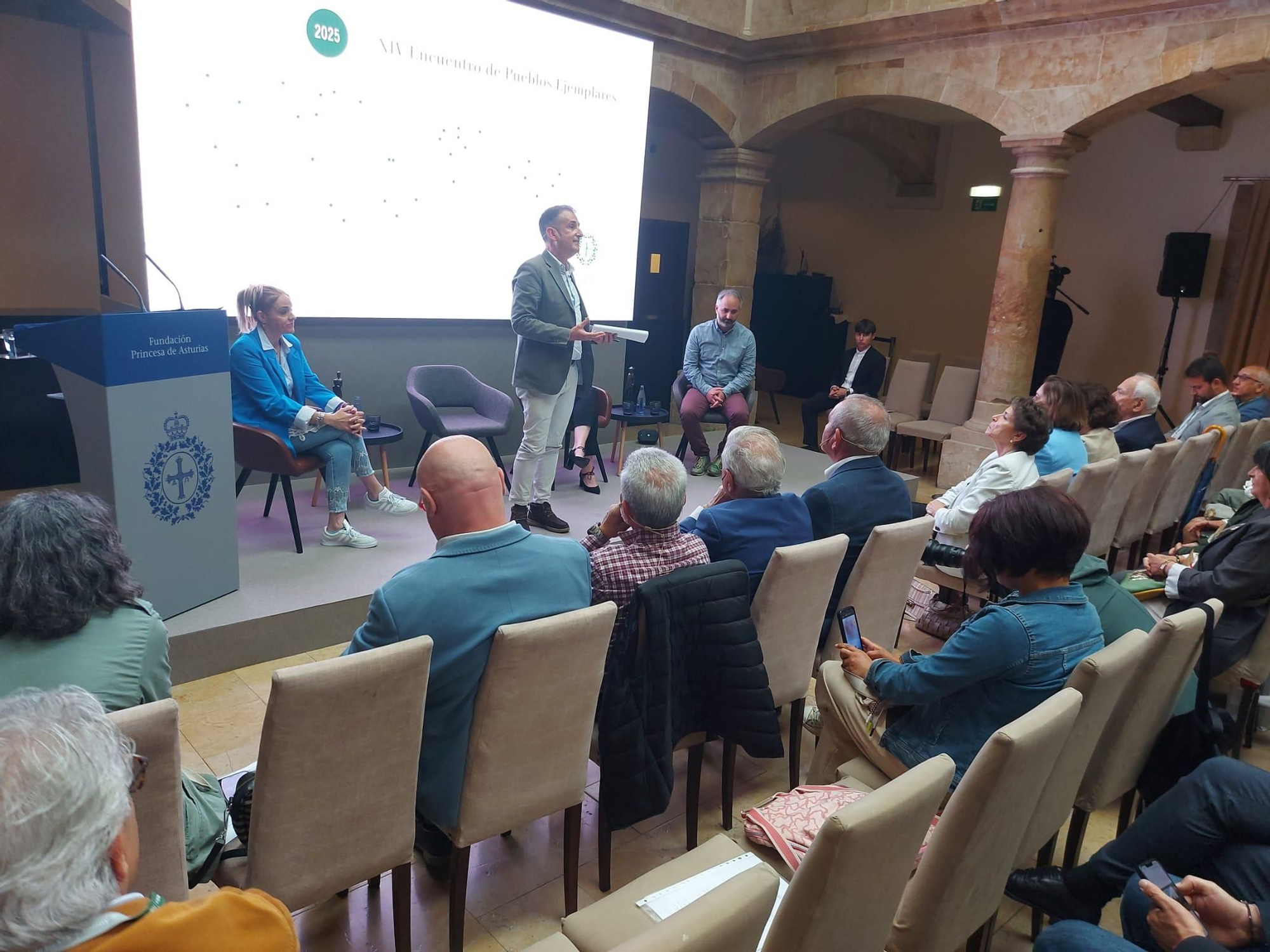 En imágenes: Así fue el XIV Encuentro de Pueblos Ejemplares, que se celebró en Tineo