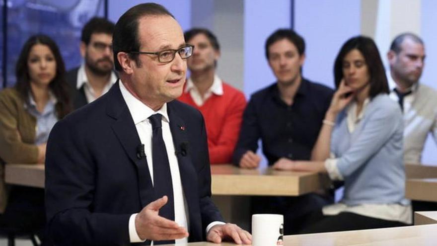 Hollande califica de &quot;terroristas&quot; a los que trafican con inmigrantes