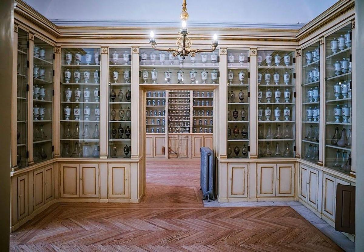La Real Botica reabre su acceso al público este año para conocer cómo era la farmacia al servicio de la Casa Real