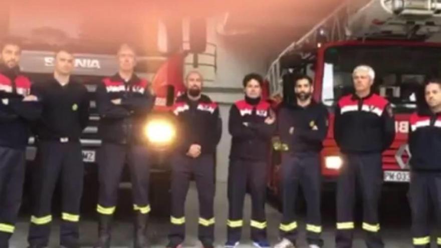 Homenaje en Palma al bombero fallecido en Oviedo