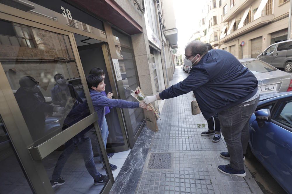 Un Sant Jordi entre la tristeza y la esperanza marcado por el coronavirus