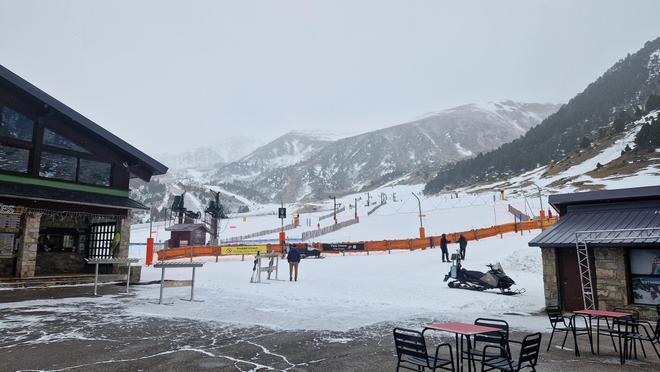 Nieve en la estación de esquí de Vallter (Ripollès, Girona)