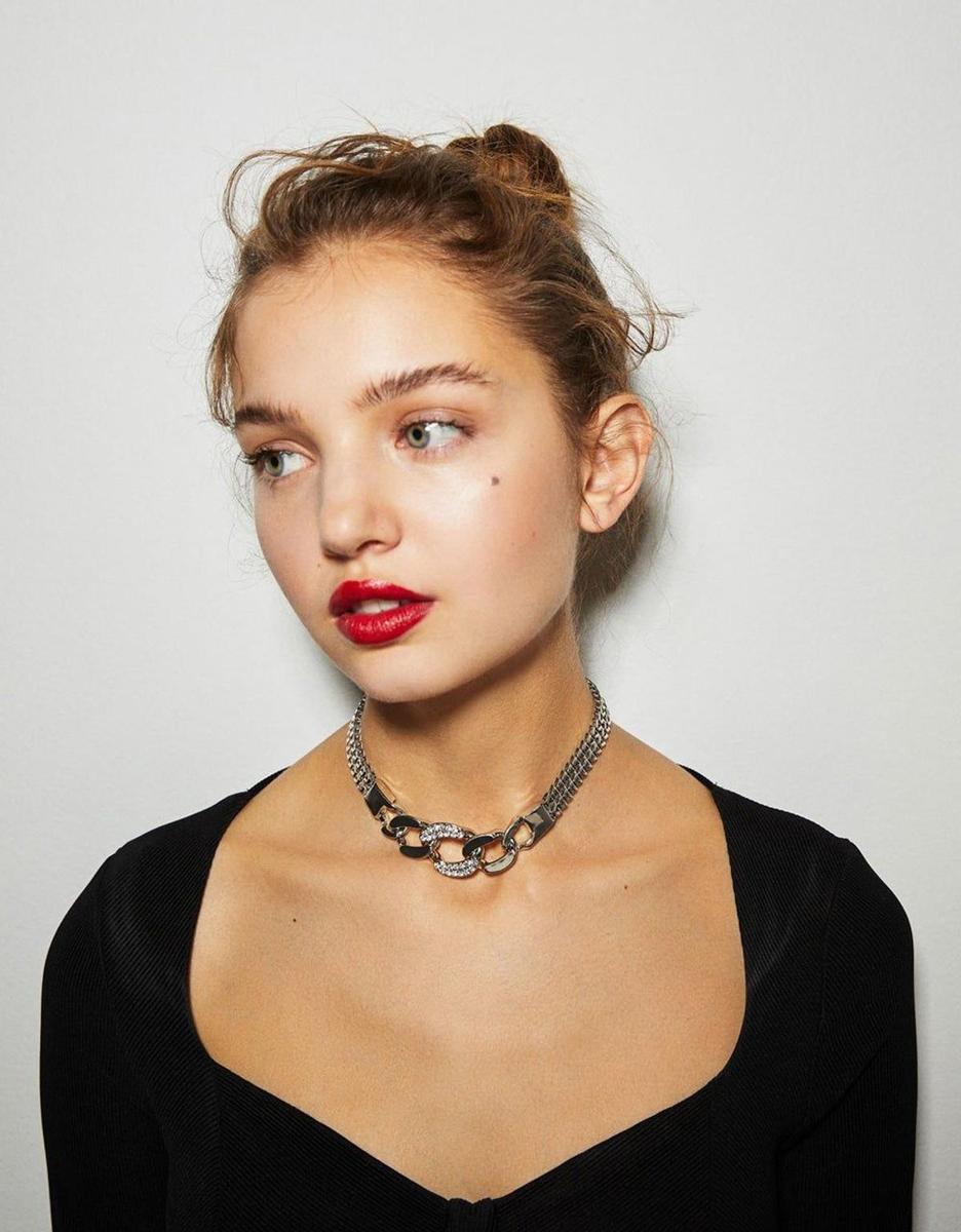 Collar multicadenas de Bershka (Precio: 3,99 euros)