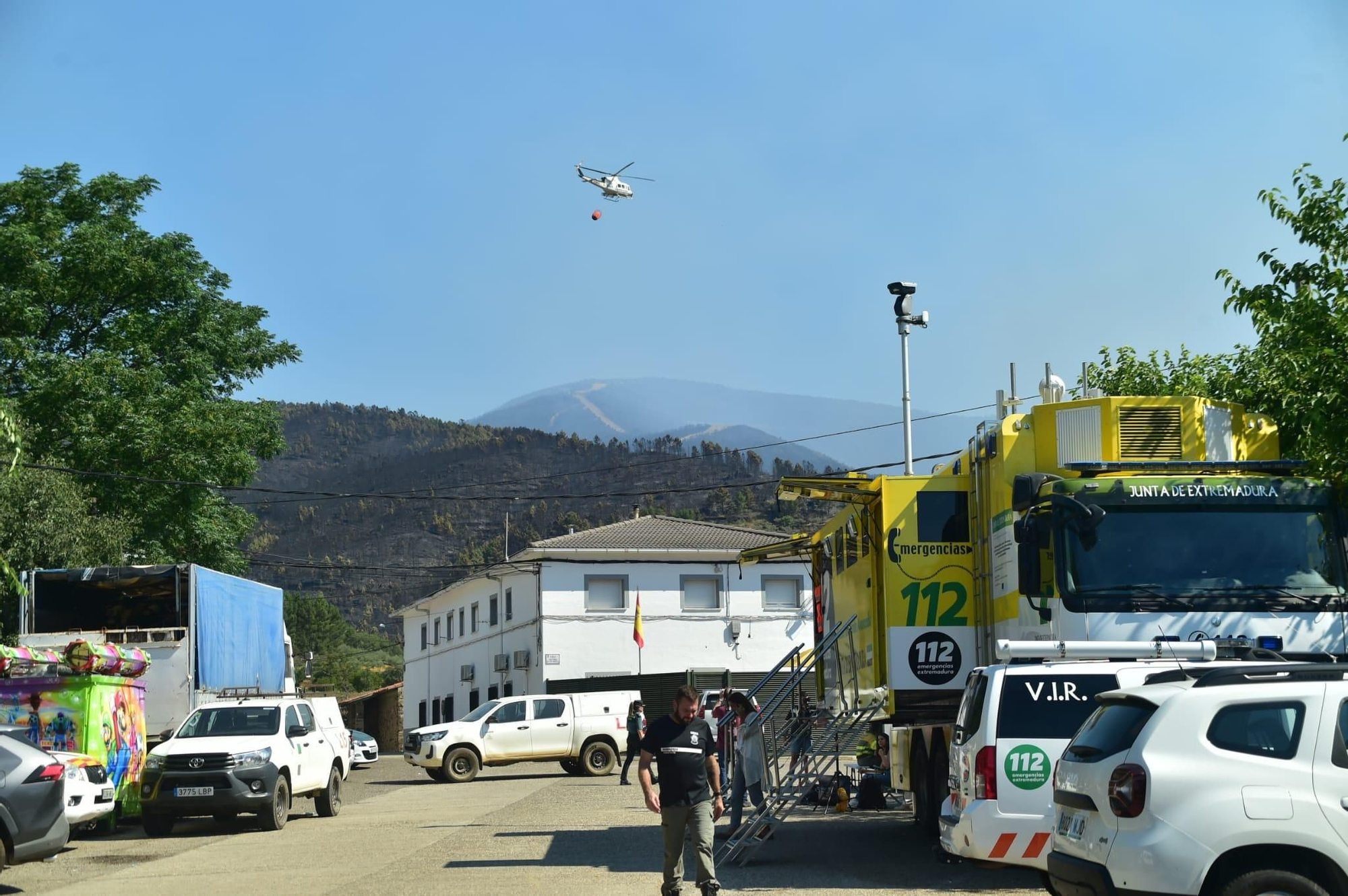 Fotogalería | Imágenes del incendio en Las Hurdes