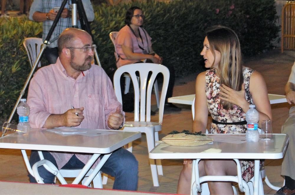 El artista fallero Jordi Palanca y Marta Marco, corte de 2015, estuvieron en el jurado del Pilar-Sant Francesc.