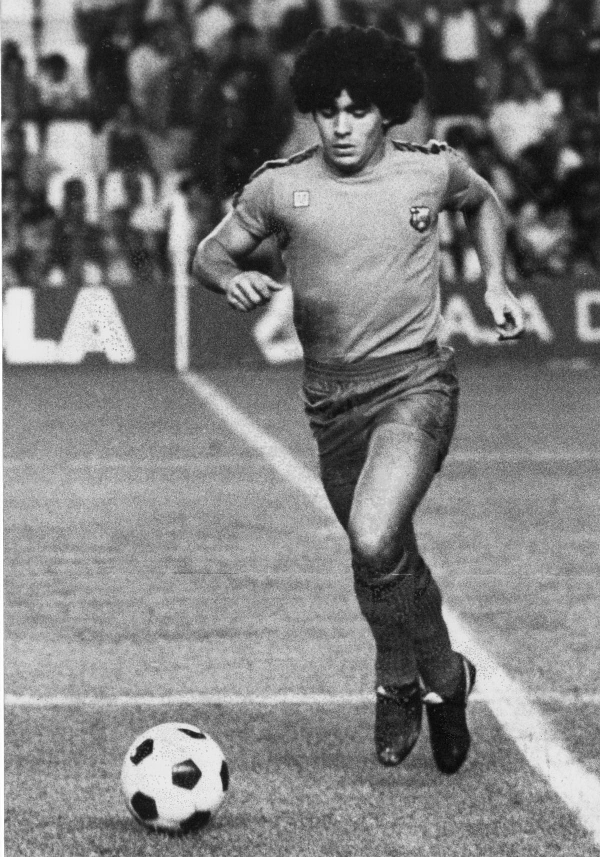 Cuando Maradona estuvo en Mestalla