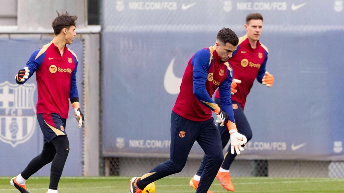 Kochen, Iñaki y Ter Stegen en un entrenamiento del primer equipo