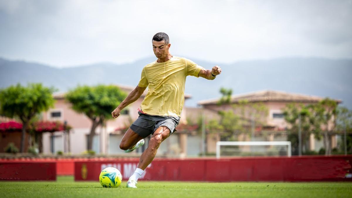 Cristiano Ronaldo, entrenando en Son Bibiloni este viernes