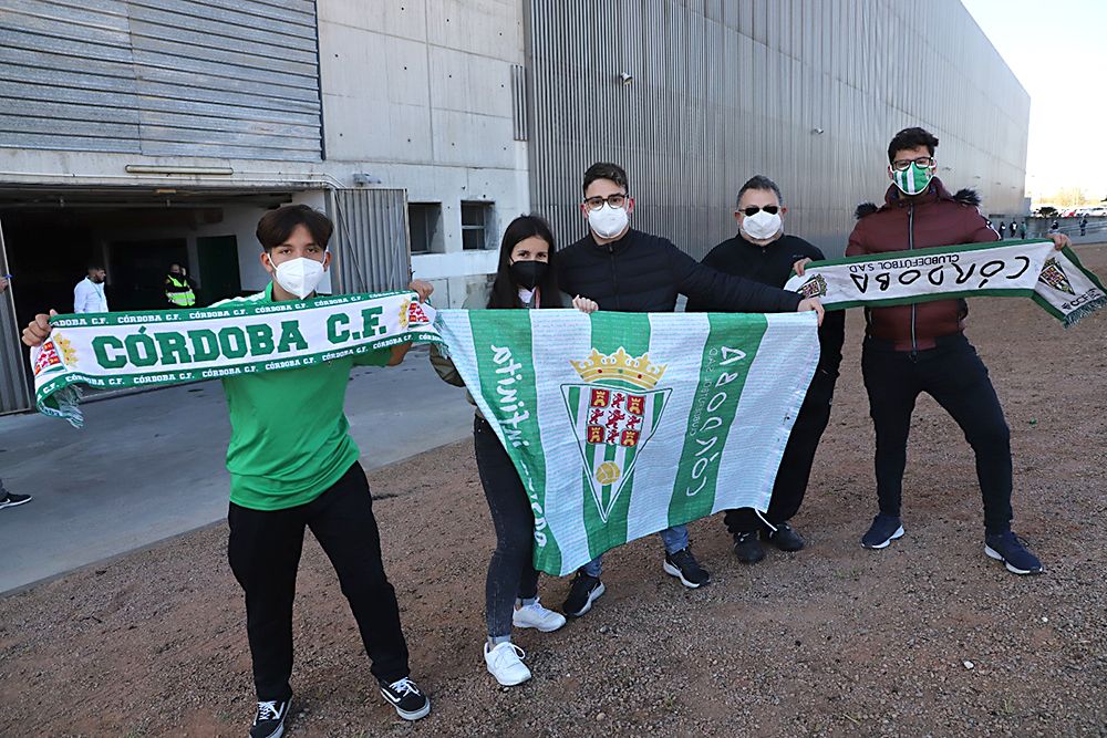 Aficionados asistentes al encuentro Córdoba CF-Betis B