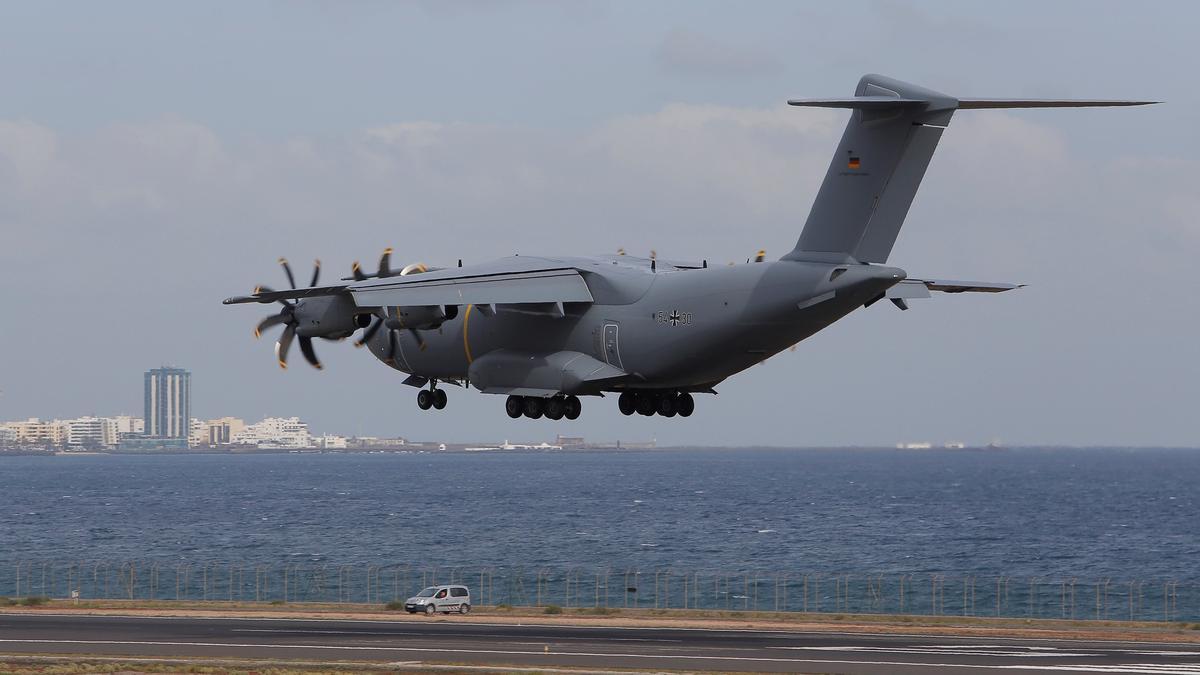 Aviones militares europeos de transporte de ayuda humanitaria