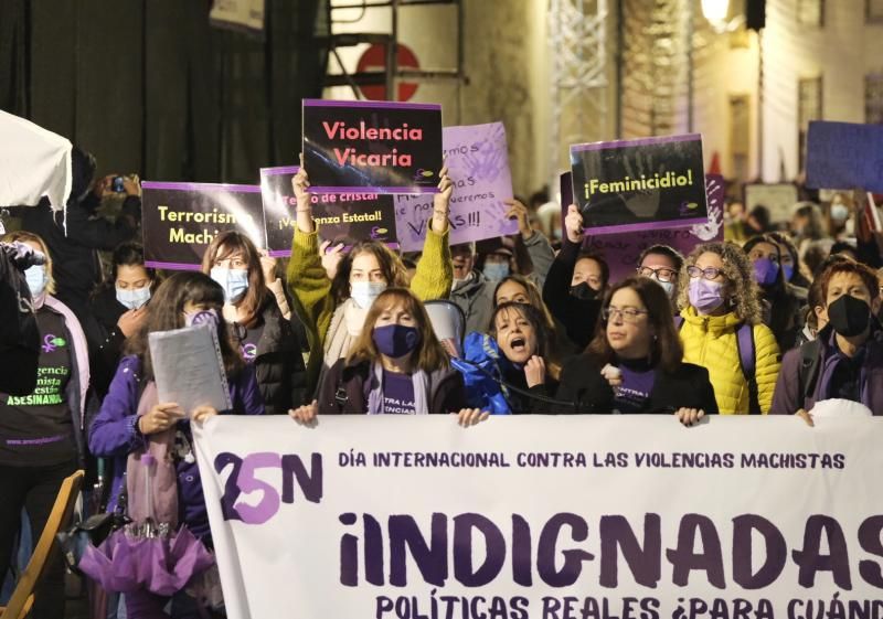 Marcha solidaria en La Laguna por el Día de la Violencia contra la Mujer