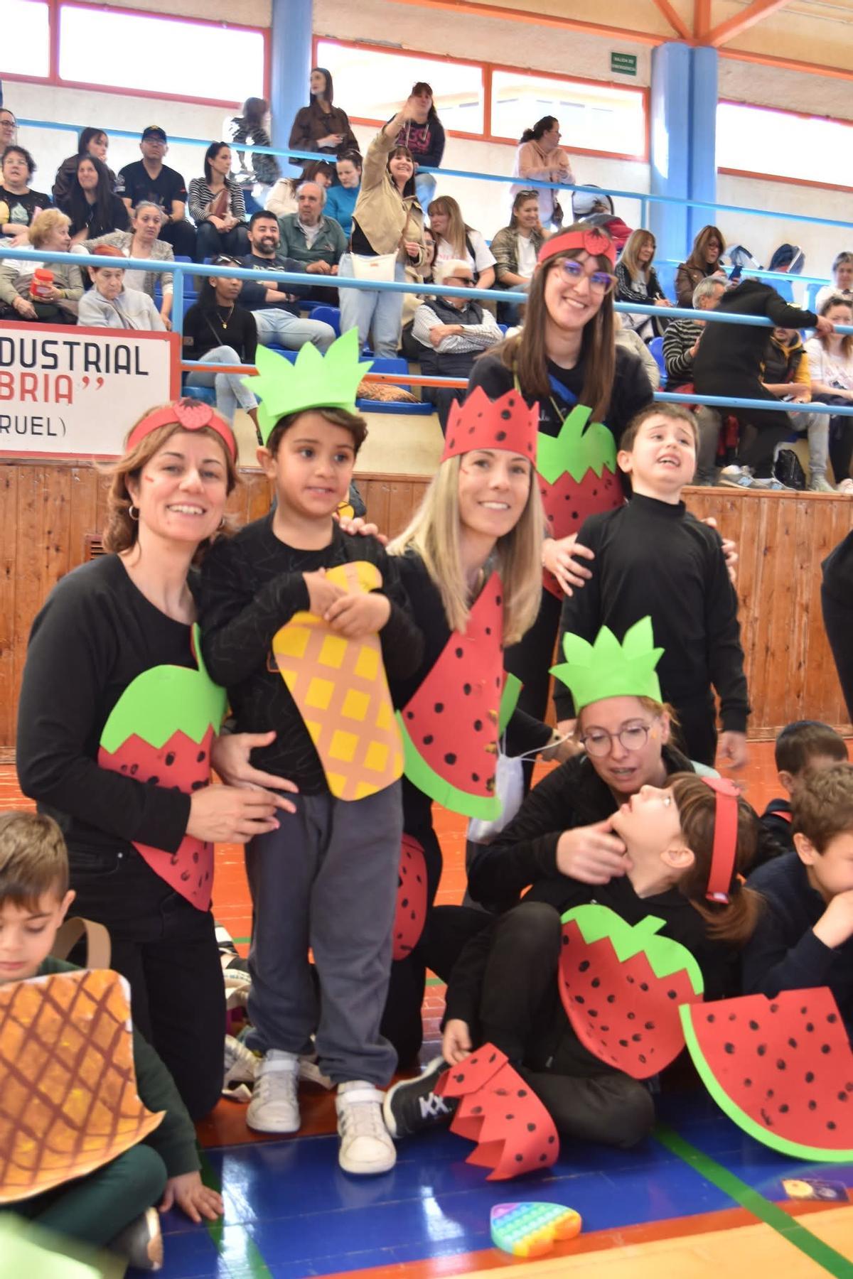 'Escuelas que comparten, escuelas que disfrutan': el Carnaval inclusivo recorre las calles de Andorra