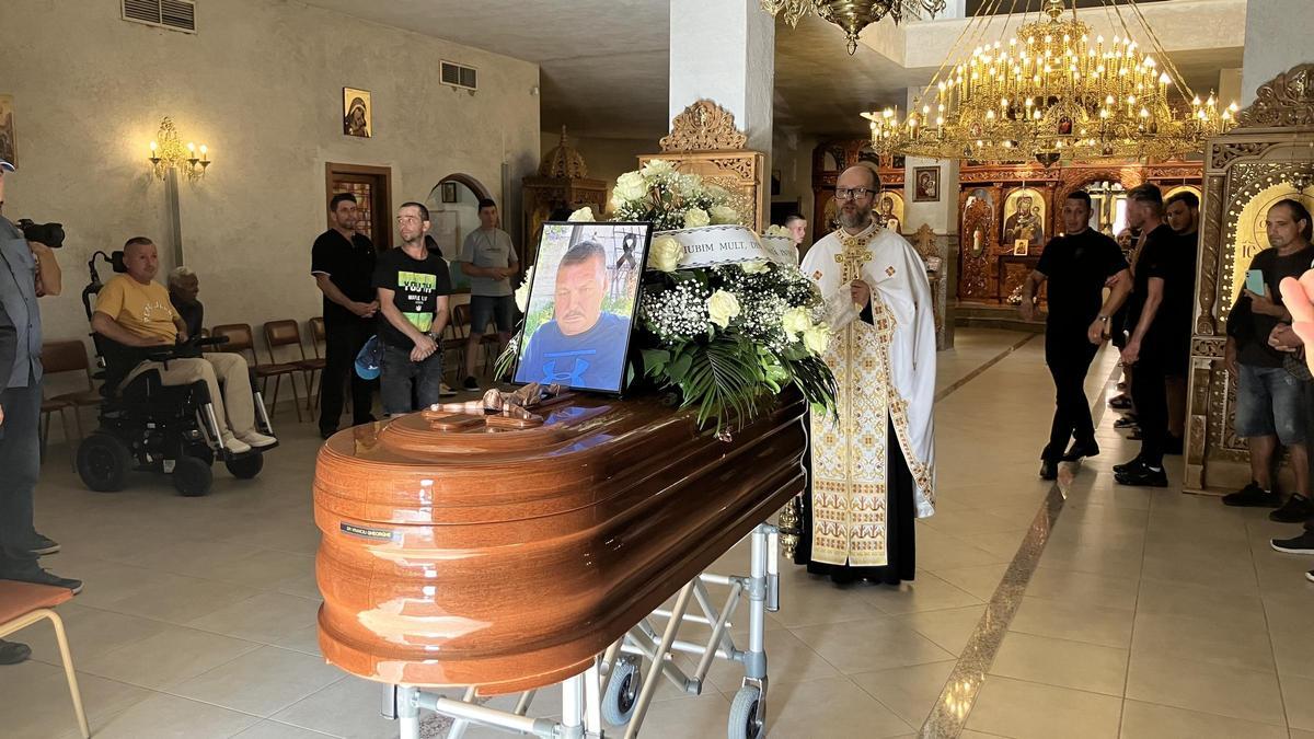 Funeral en Lleida de Gheorge Vranciu, el temporero fallecido por el calor el pasado lunes en un campo de frutales.