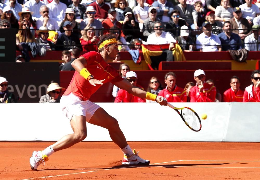 Nadal empata la eliminatoria