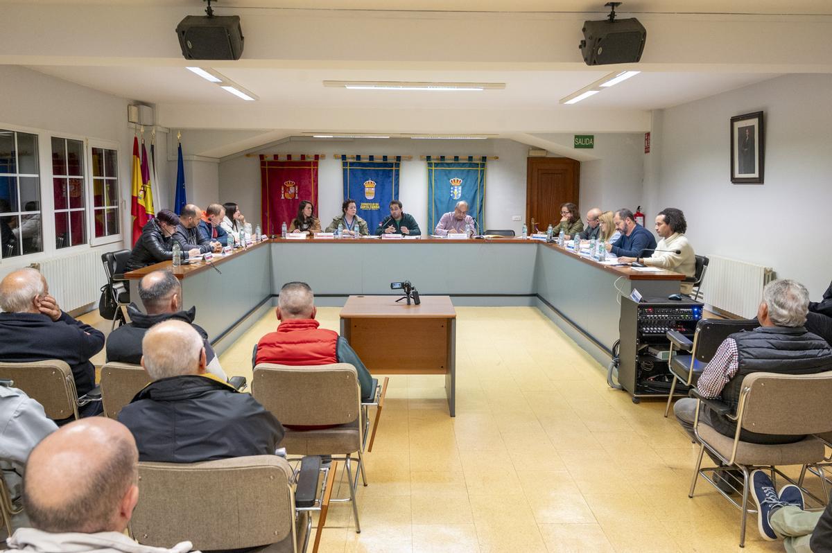 La corporación municipal de Santa Comba en una sesión plenaria anterior