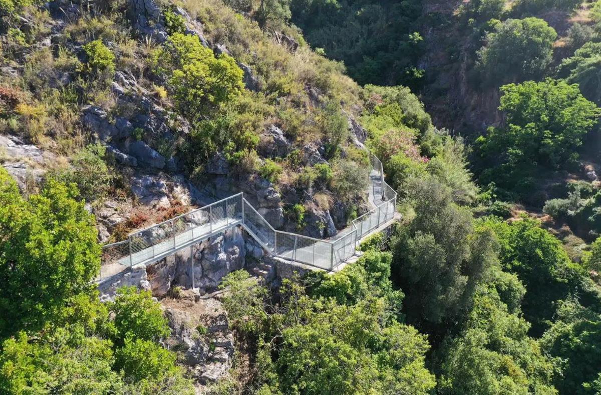 Ruta de los Molinos del río Turvilla, un sendero que une las localidades de Canillas de Albaida y Árchez,