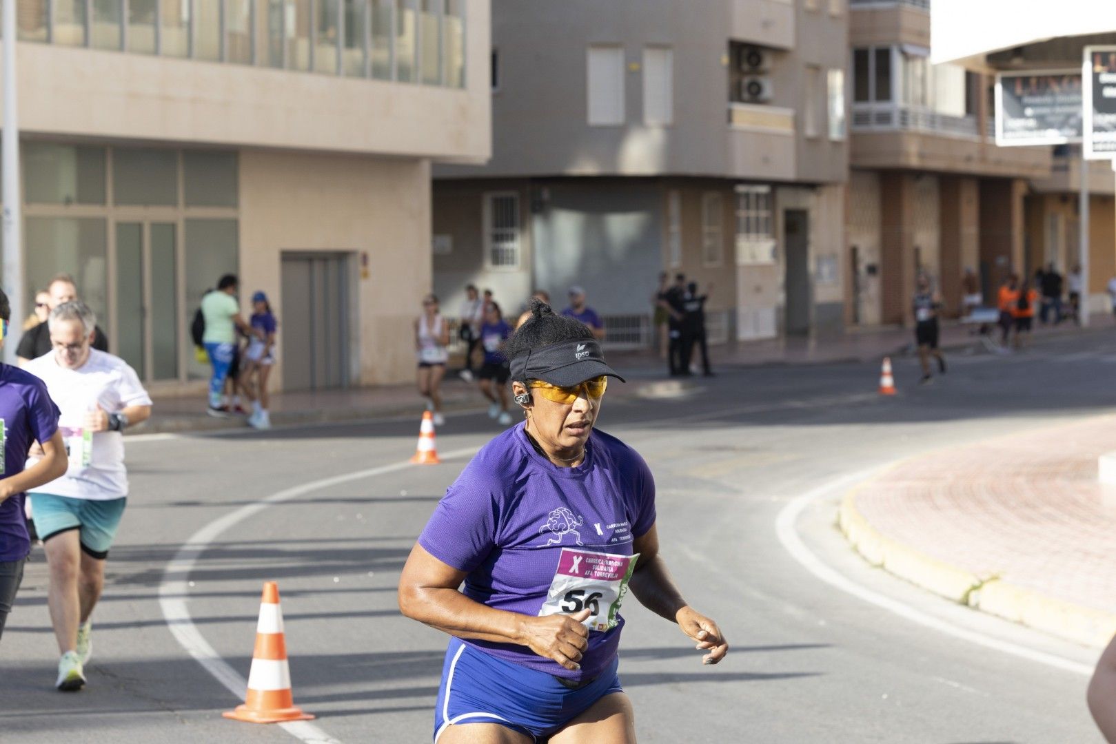Así fue en imágenes una nueva edición de la carrera solidaria de AFA Torrevieja