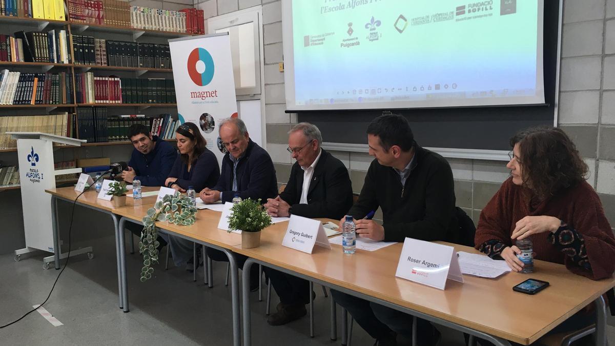 La presentació del projecte Magnet a l’escola Alfons I de Puigcerdà aquest dilluns