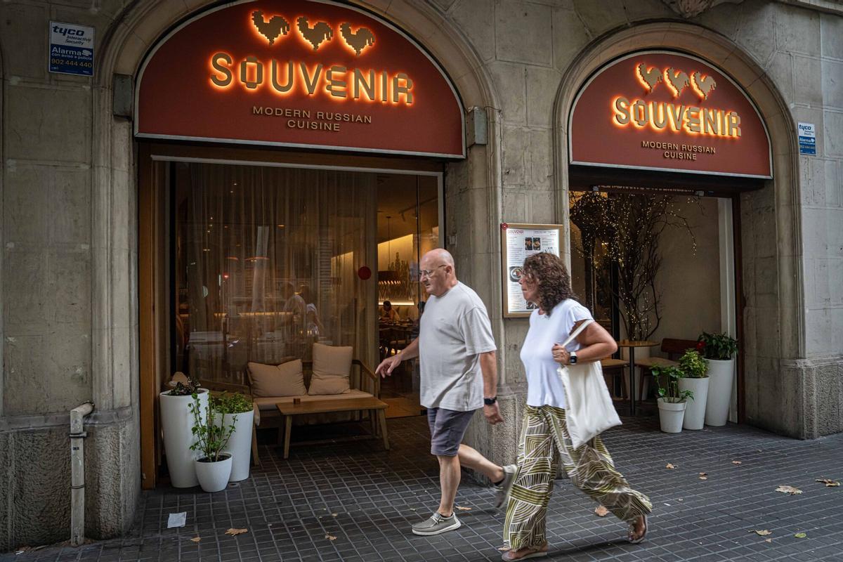 Reportaje sobre restaurantes de propiedad extranjera en la ciudad. En la imagen, el restaurante Thai Zap, de propietarios tailandeses; Le Romane, de propietario italiano; y Souvenir, regentado por propietarios rusos. A 4 de agosto de 2026. Sociedad. AUTOR: MANU MITRU