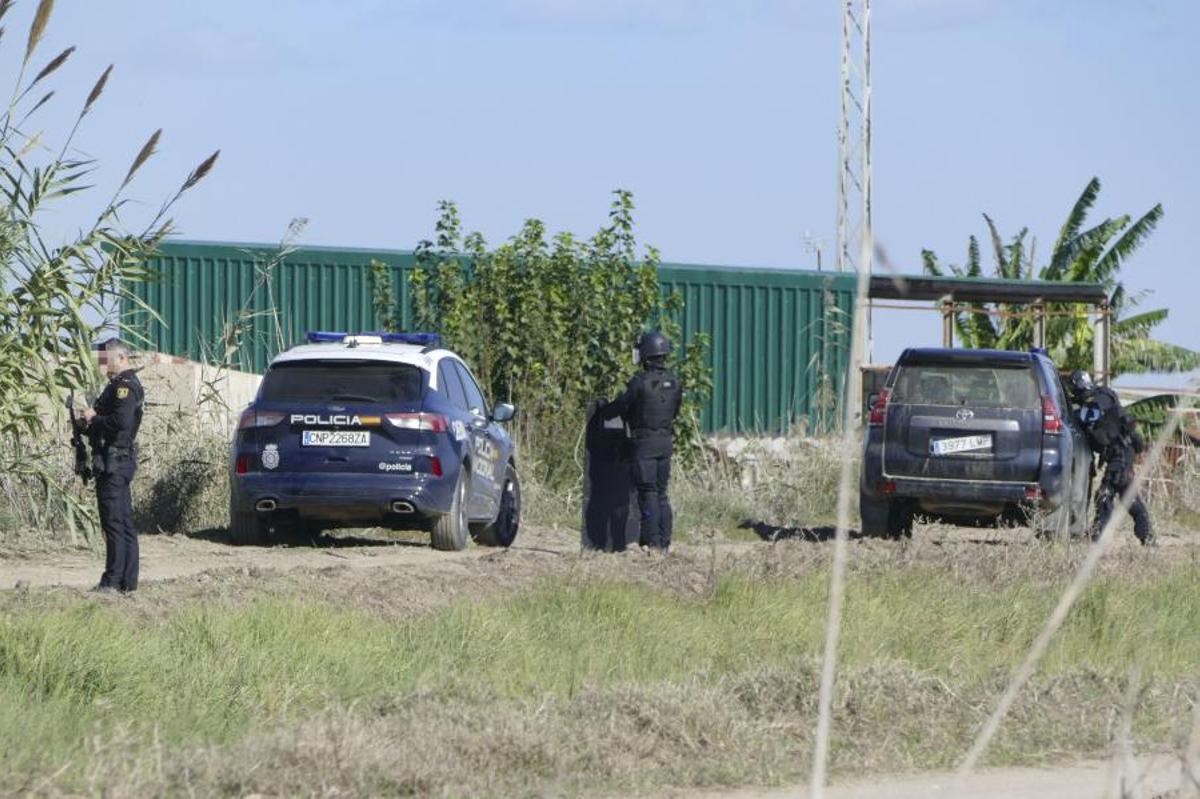 Un policía resulta herido de bala en un tiroteo durante una operación contra el narco en Sevilla