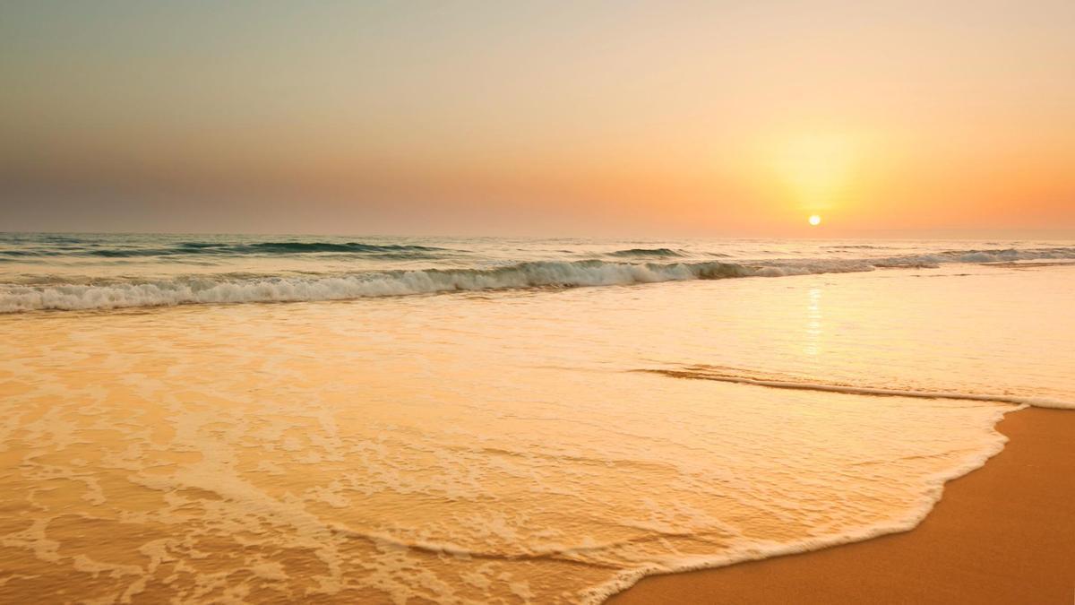 A dos horas de Sevilla, Cádiz cuenta con espectaculares playas vírgenes.