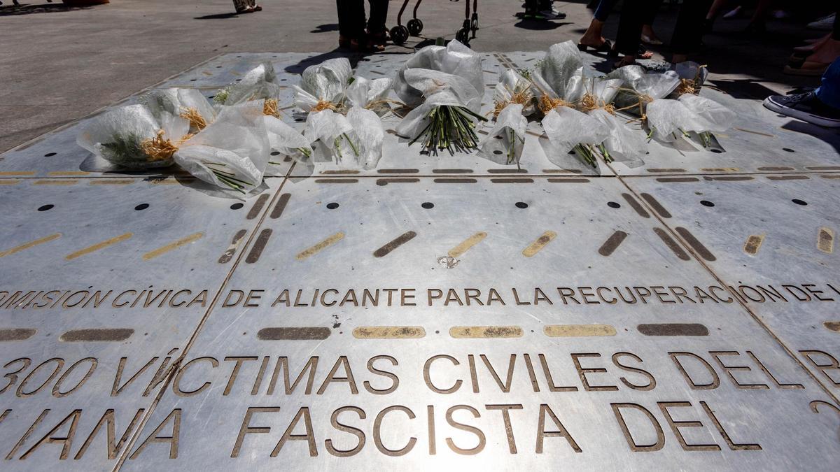 El gobierno de Barcala se queda solo en su conmemoración del bombardeo del Mercado Central de Alicante