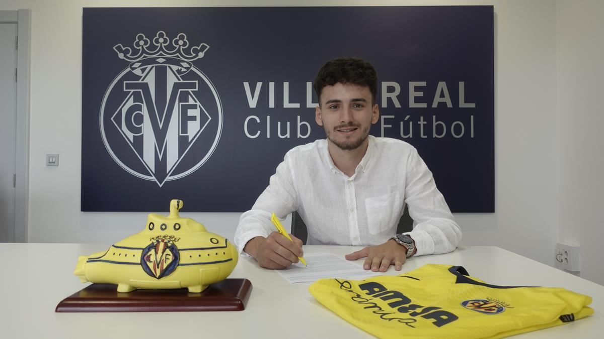 El jugador que el Villarreal le roba al Barcelona... y no será el único
