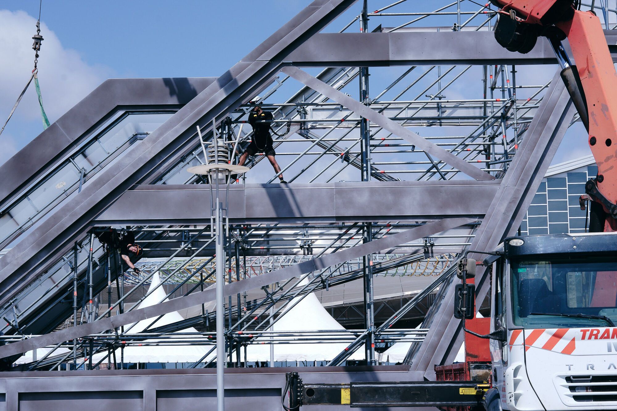 El Palacio de Ferias se transforma por dentro y por fuera para la San Diego Comic-Con de Málaga