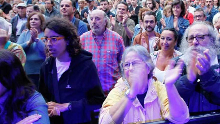 Público en la plaza Mayor.