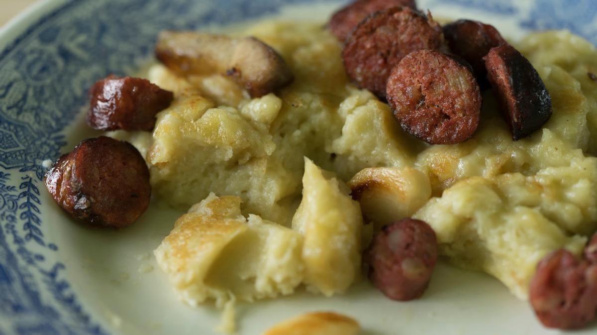 La gachamiga es un plato típico del Medio Vinalopó