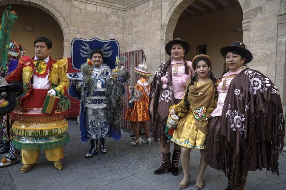 Am Internationalen Tag der Migranten (Sonntag, 18.12.) präsentierte sich Palma als multikulturelle Stadt. Beim Festival der Kulturen nahmen 16 Länder teil.