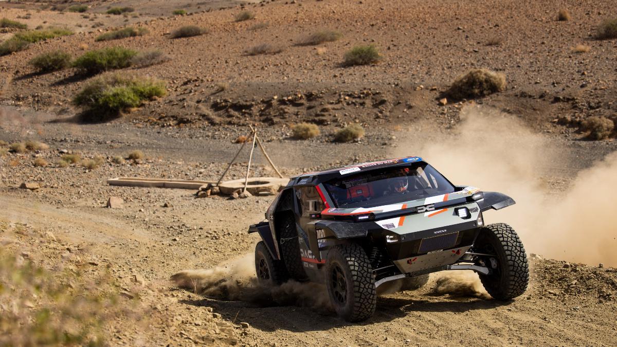 Nasser Al-Attiyah, vencedor de la etapa en Marruecos a bordo del Dacia