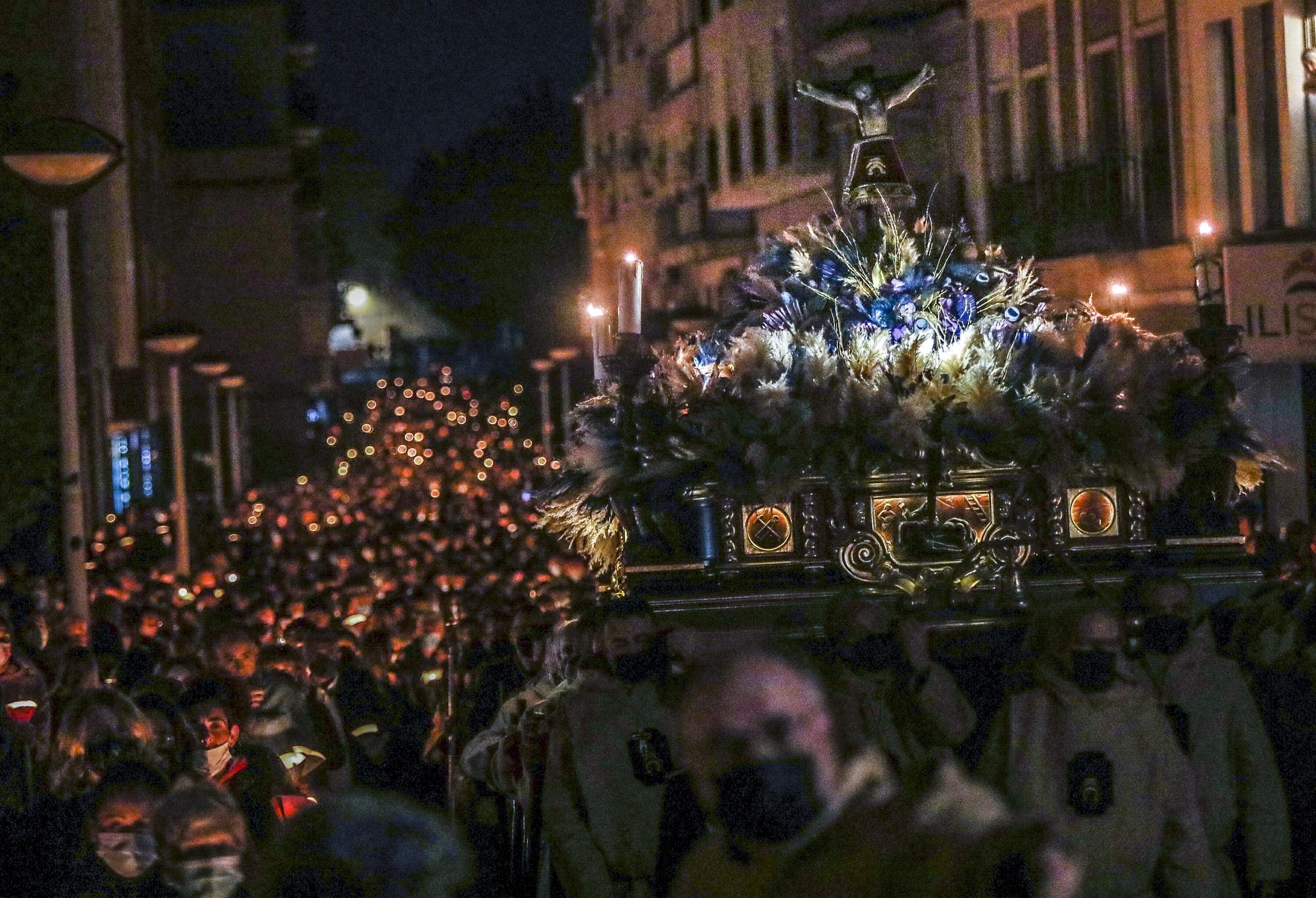 Elche procesiones Jueves santo: La Oracion del Huerto,Nuestra Señora de las Angustias y Maria Santisima de la Salud,La Flagelacion y Gloria,El Silencio,Cristo de Zalamea.