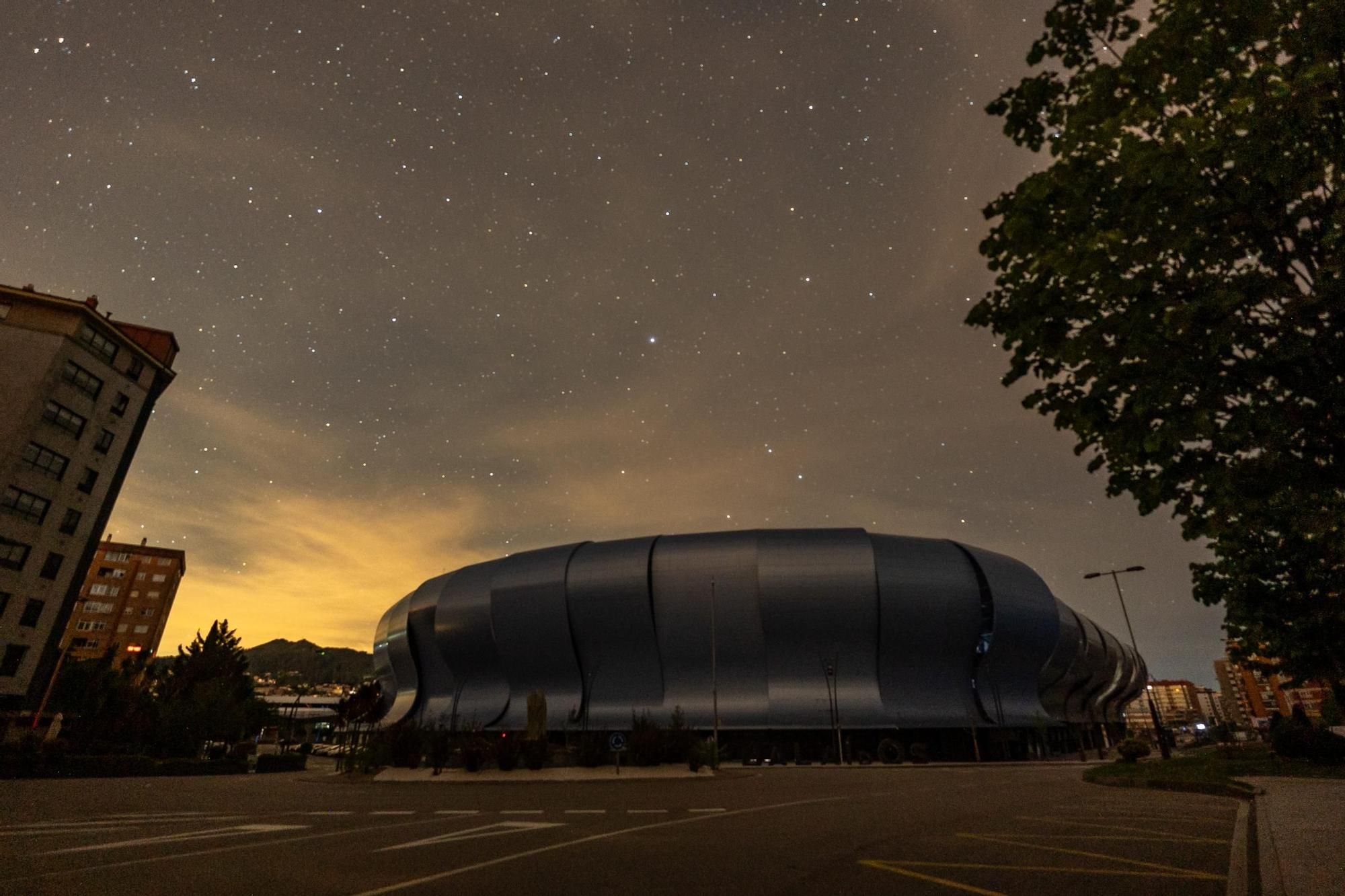 El apagón devuelve las estrellas al cielo de Vigo