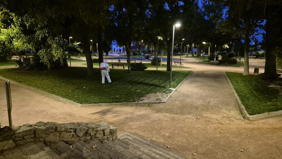 La fumigación ha comenzado por la tarde en Fernán Núñez.