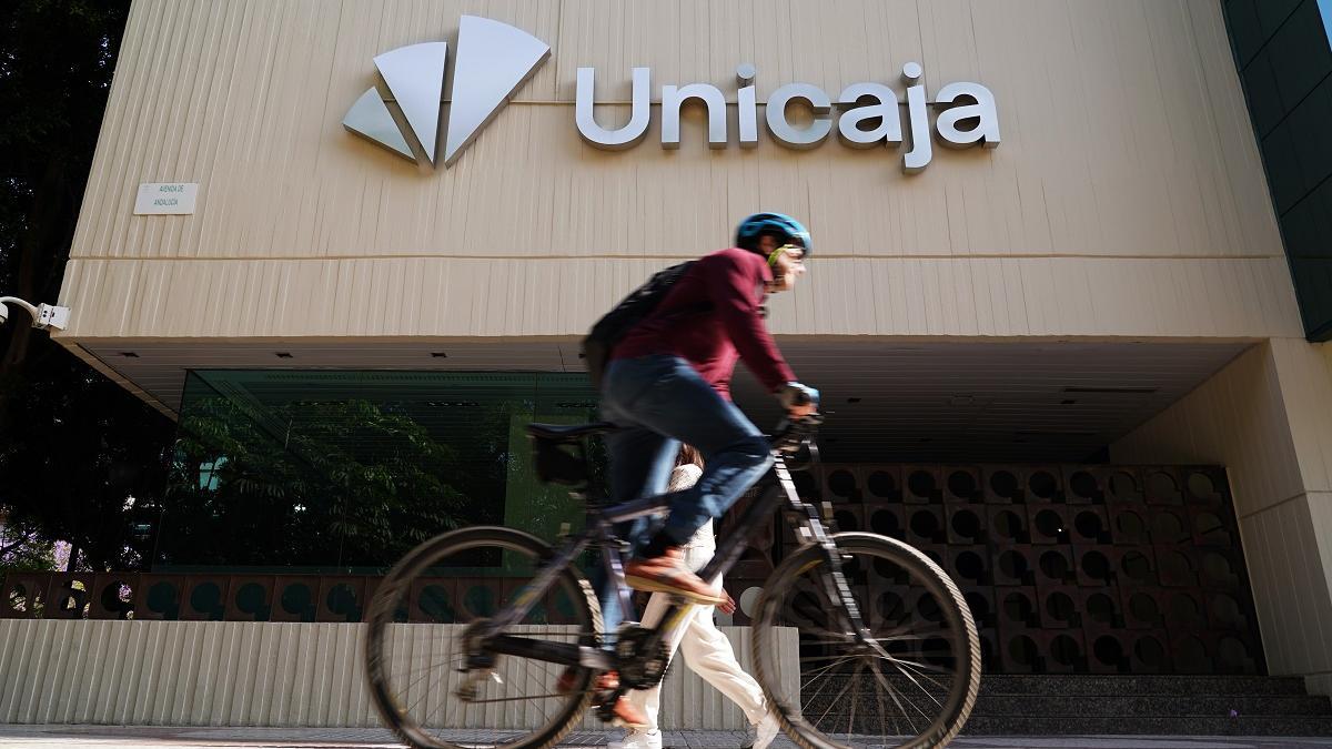 La sede central de Unicaja Banco, en la avenida de Andalucía, en Málaga.