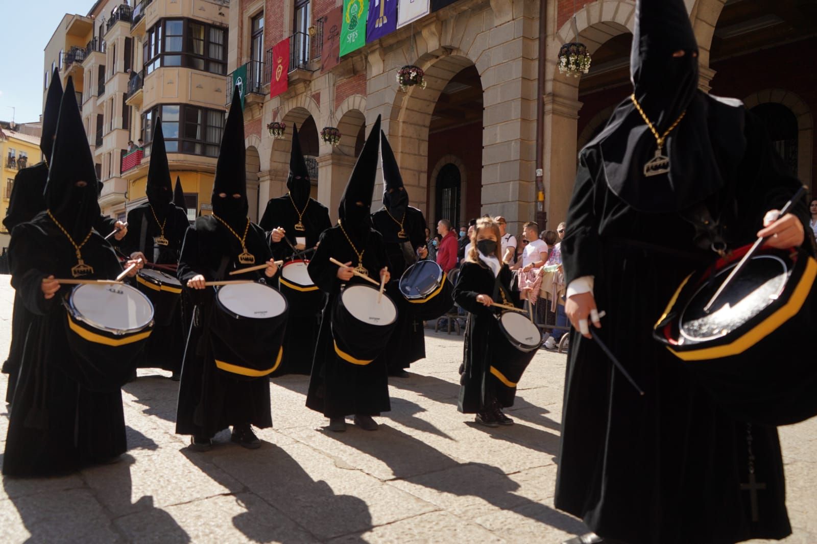 GALERÍA | La procesión del Santo Entierro, en imágenes