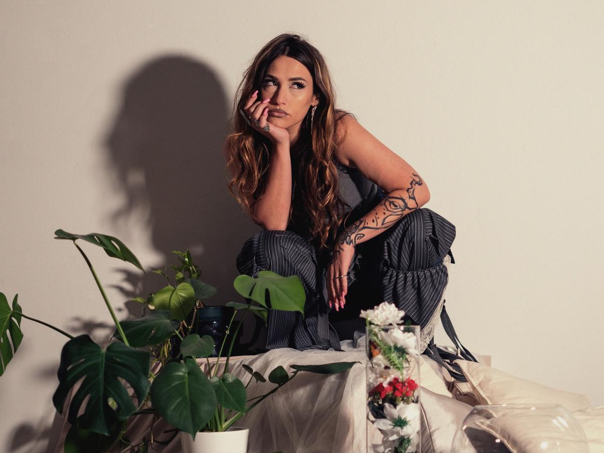Julia Isern (Lia Kal)
