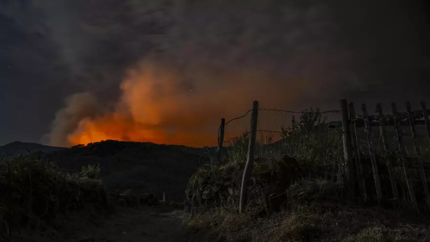 El incendio de Chandrexa de Queixa ya es el peor del verano en Galicia