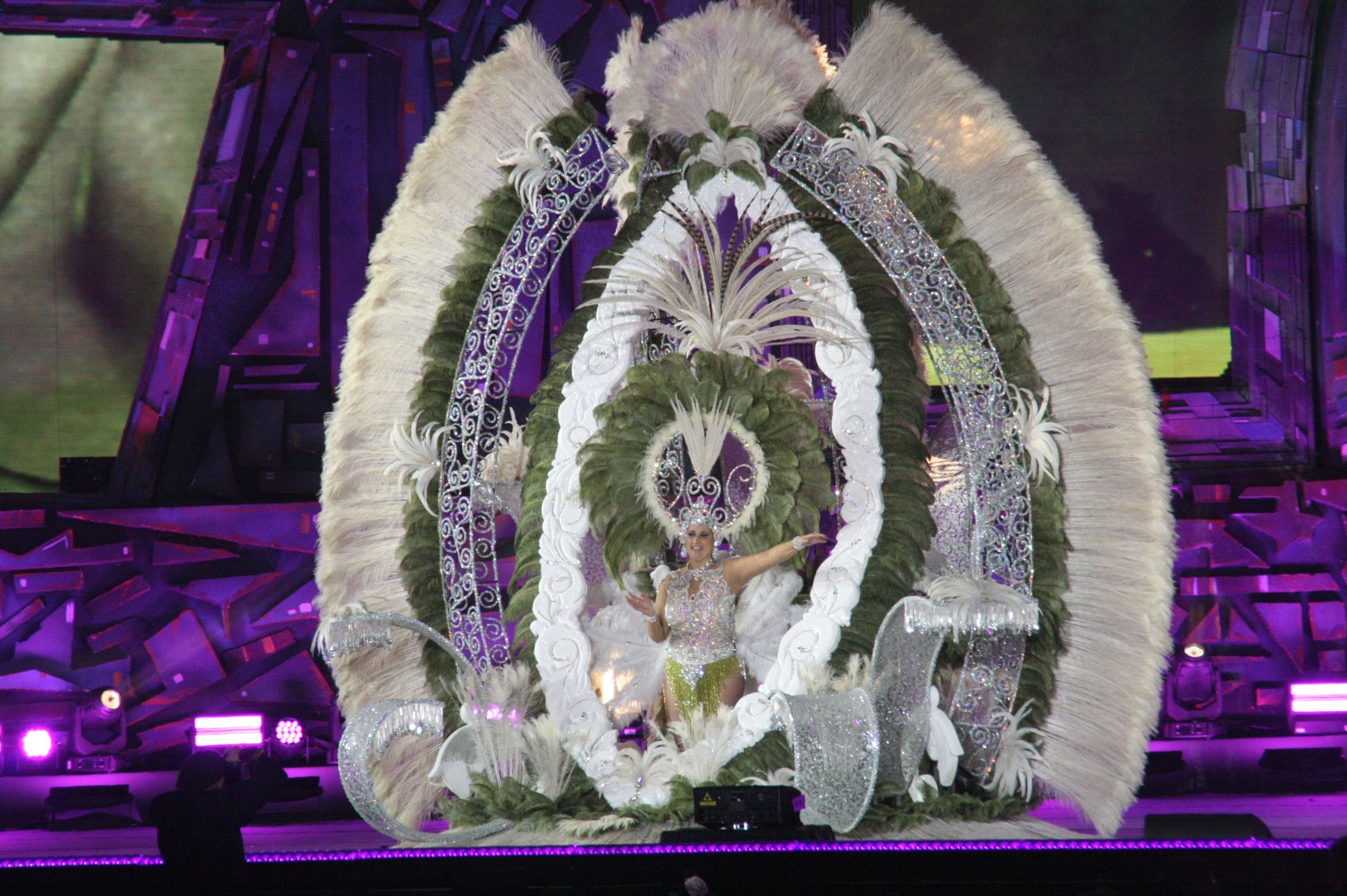 Las imágenes de la gran gala de las reinas del Carnaval de Vinaròs