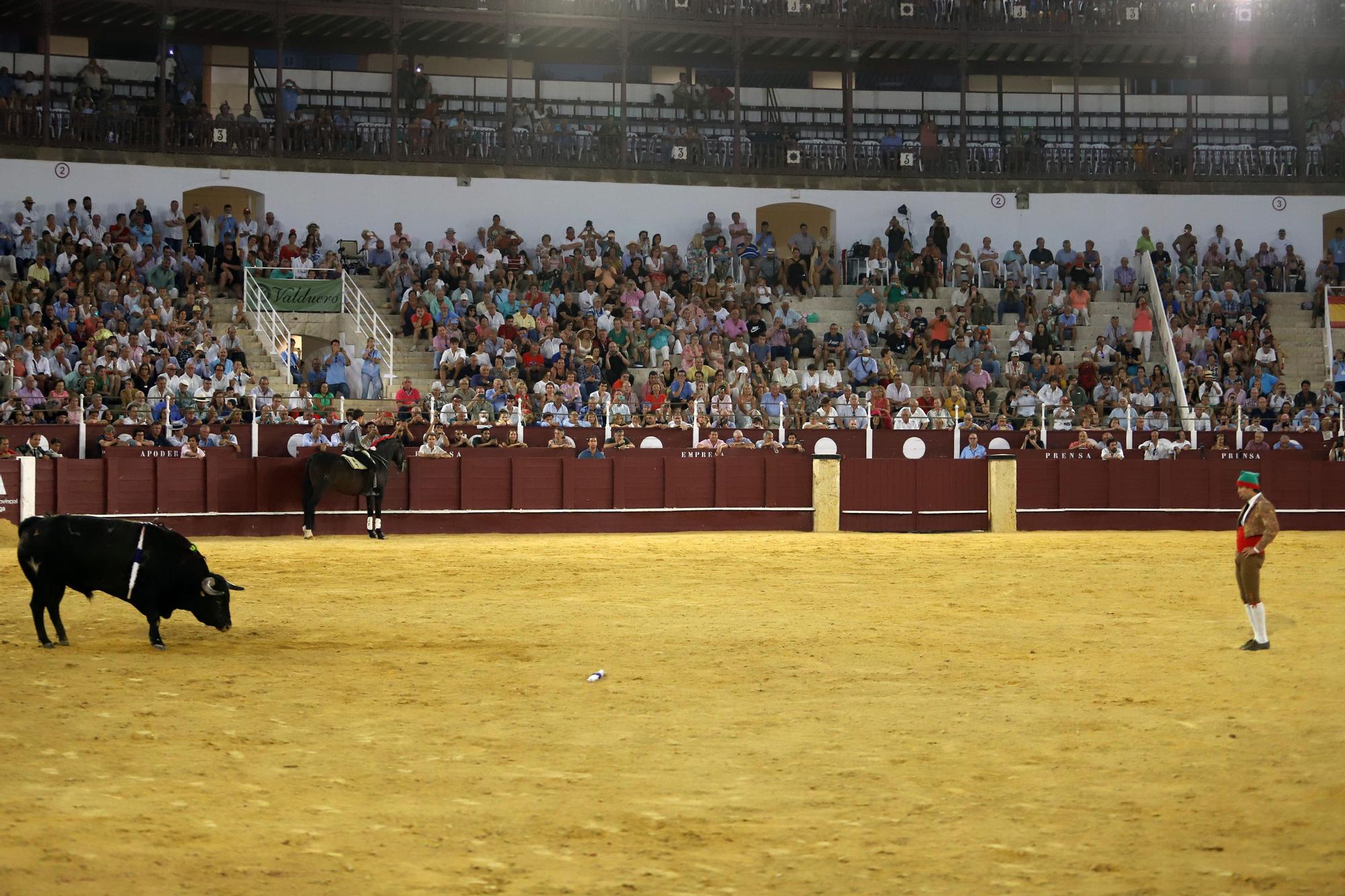 Rejones en la Feria de Málaga: Guillermo Hermoso y Ferrer Martín, doble Puerta Grande en Málaga