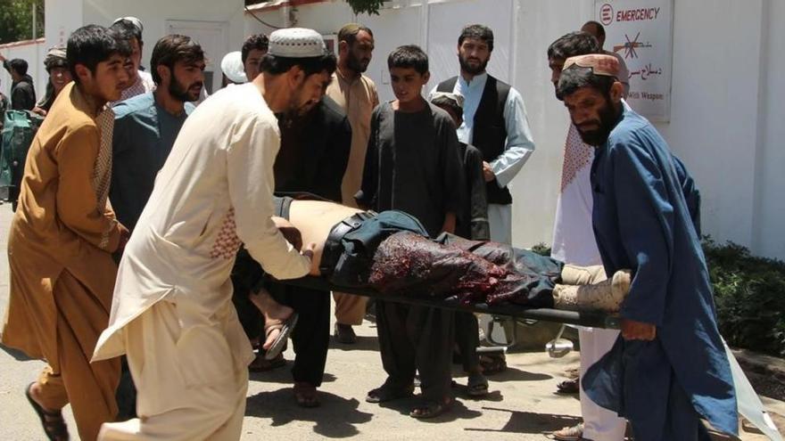 Al menos 30 muertos en un atentado suicida en Afganistán