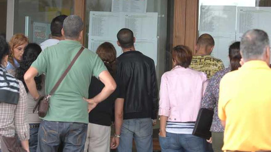 25.000 aspirantes optan a las 1.234 plazas de enfermería en las oposiciones