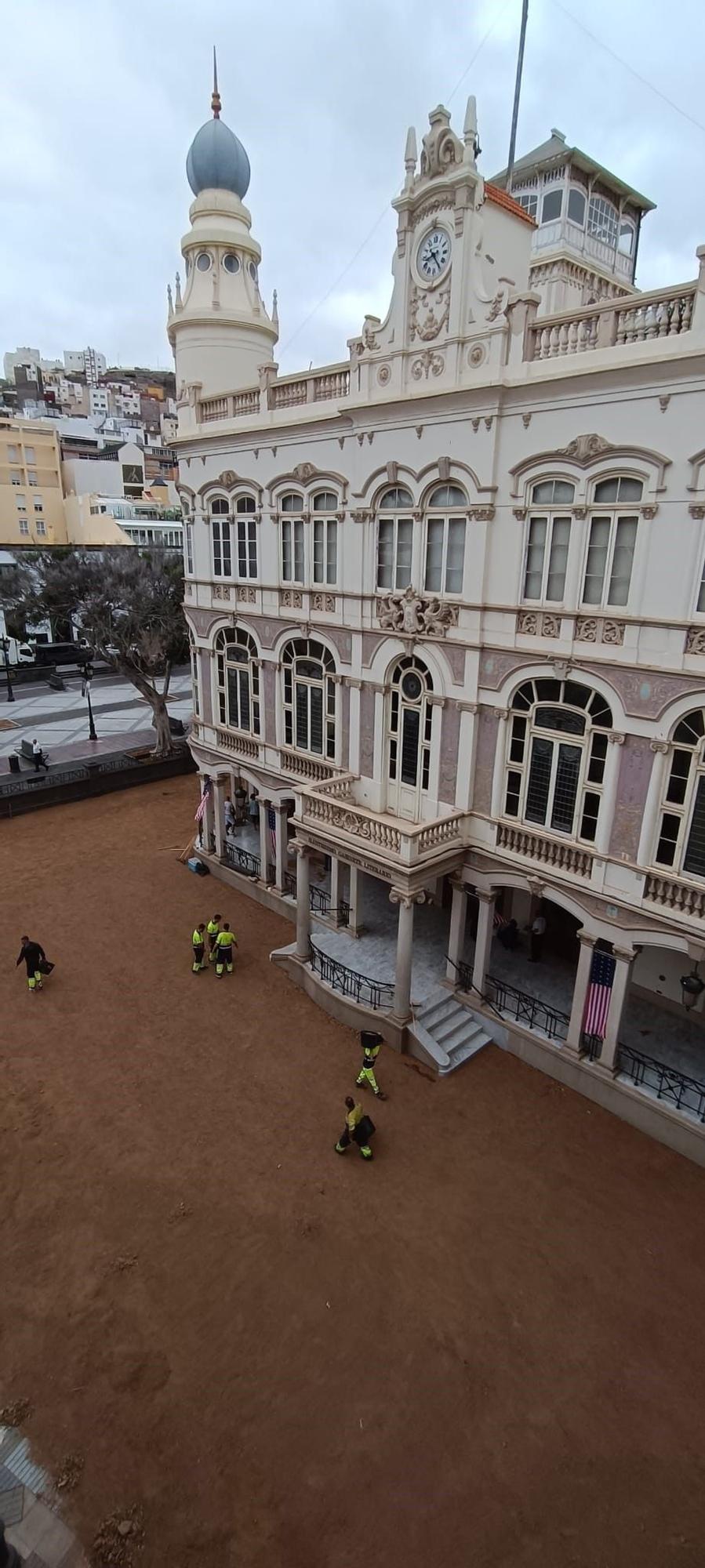 Rodaje de la serie El Zorro en el Gabinete Literario