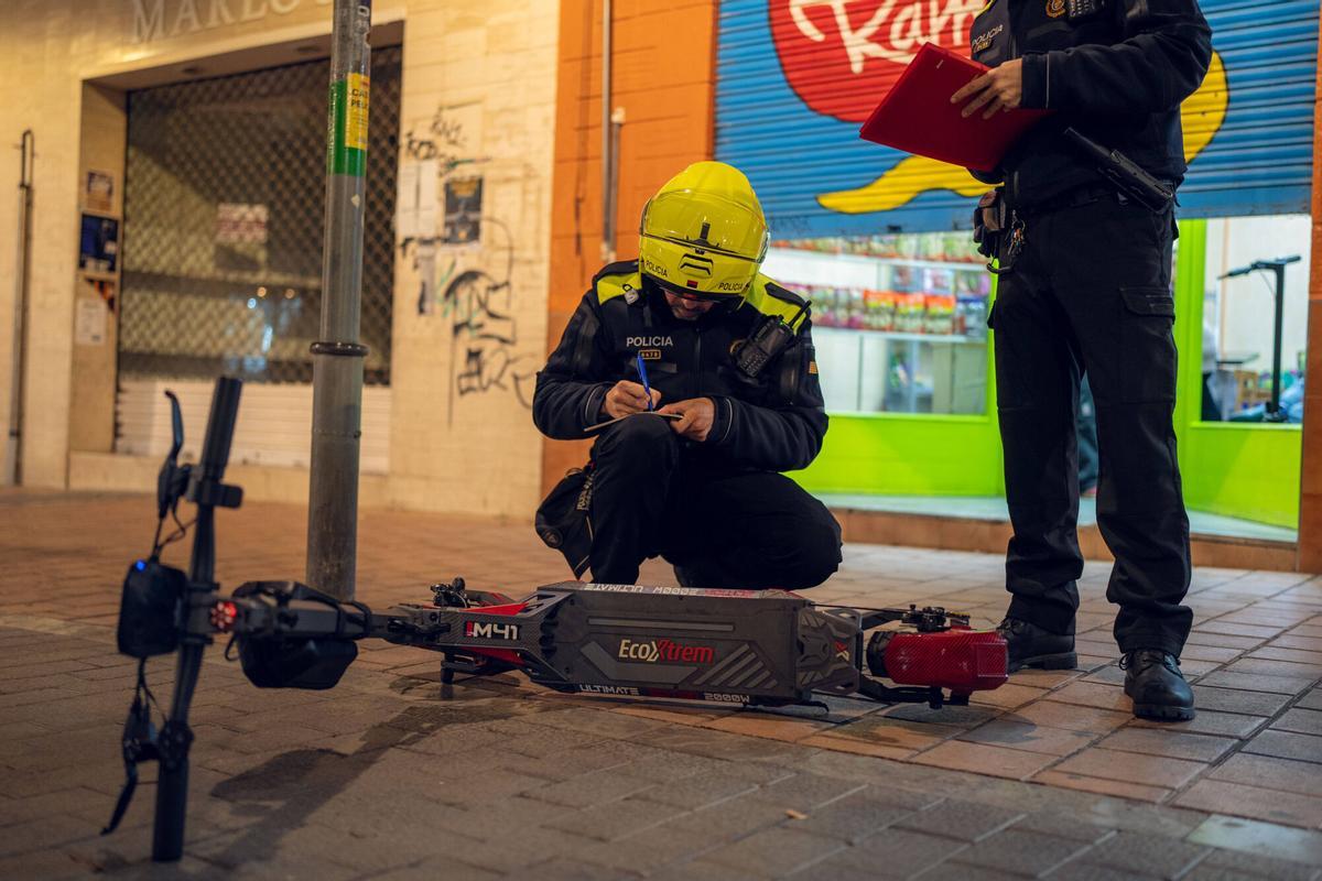 Els Mossos detenen tres joves a Badalona que sumen 71 antecedents policials
