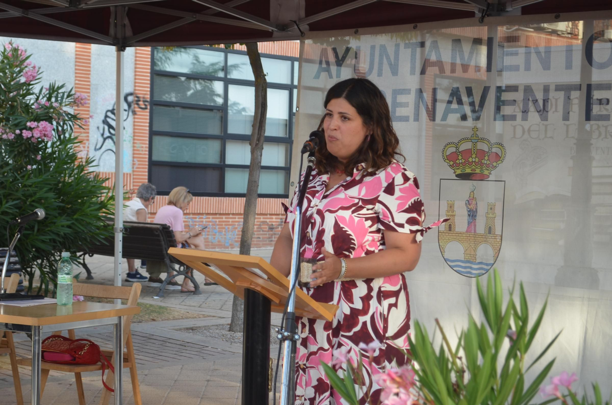 GALERÍA| La XXVI Feria del Libro de Benavente ya en marcha