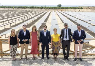 El Gobierno apuesta por las renovables para combatir los apagones y pone a Enercoop de ejemplo