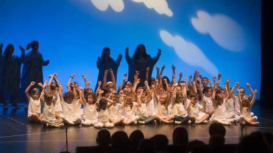 La representación del musical, ayer, en A Coruña.